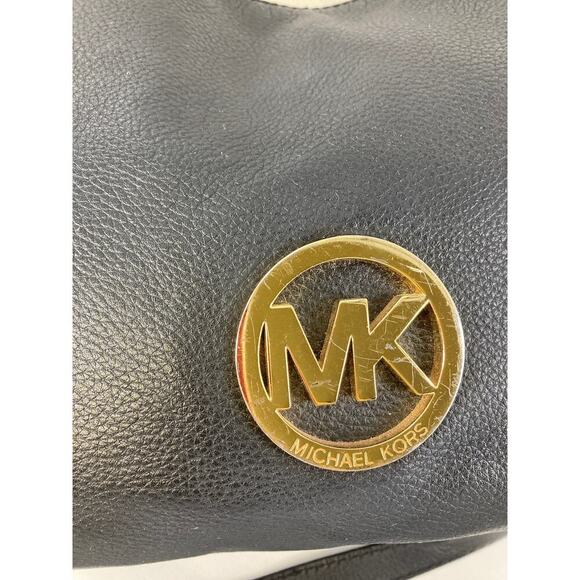 MICHAEL KORS MEDIUM BLACK PEBBLED LEATHER CROSSBODY BAG - Picture 6 of 13